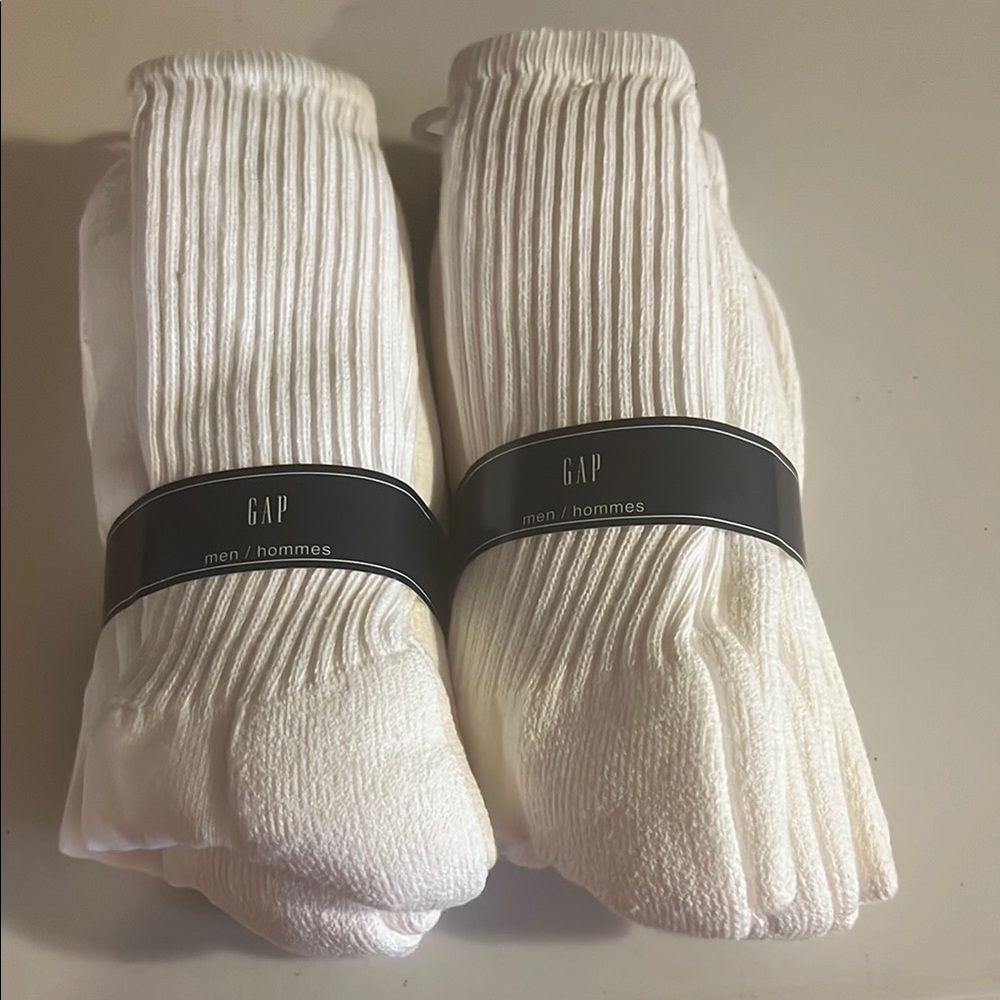 GAP White Casual Crew Socks Ribbed Cotton Comfort